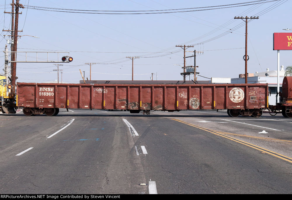 BNSF 3242 cf gondola BNSF #518360